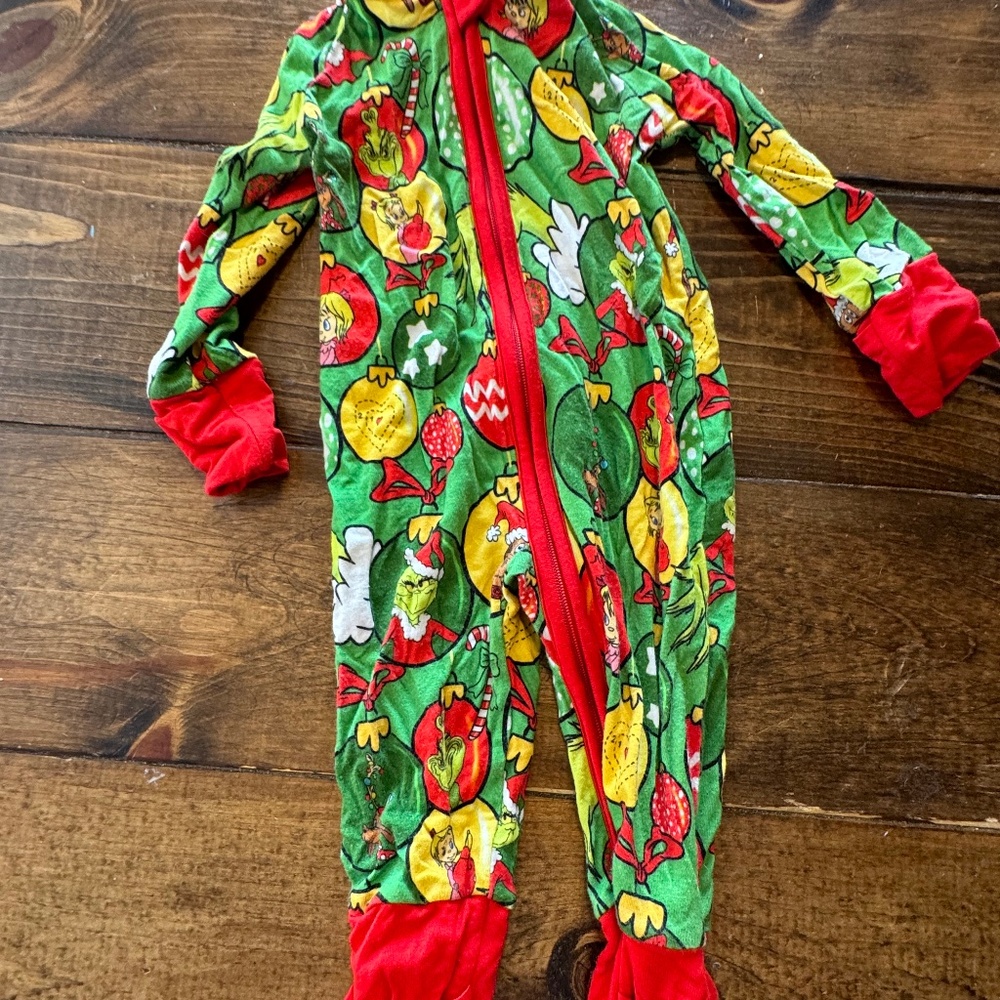 Showstoppers bamboo zippy Christmas Grinch Pajamas